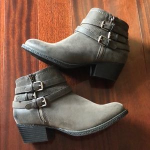 kohls burgundy boots